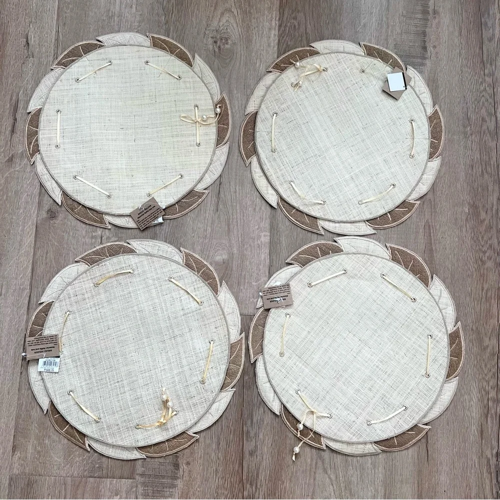 KULTURA Scrunch Three Layers Leaf Shape Placemats Bread Holders, Set Of‎ 4 NWT